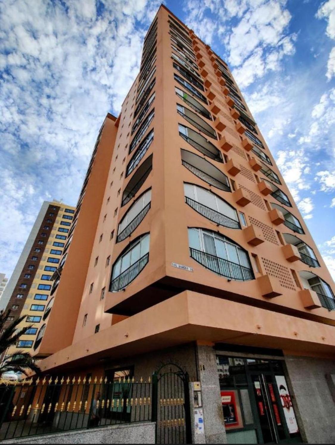 Apto San Angelo Benidorm Vistas Al Mar 400 M Exterior foto